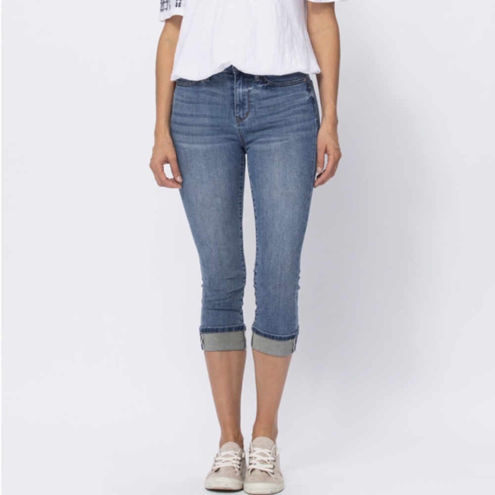 COPY - Judy Blue Cuffed Capri